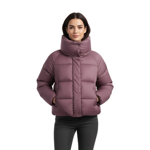 Veste matelassée longue pour femme Active Essentials, respirante, design écologique, pour superposition, voyage en plein air, chaleur quotidienne - Product Image 1