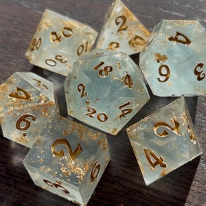 Juego de Dados de Resina con Brillantina de Colores |   Dados Poliédricos Personalizados con Bordes Afilados para Juegos de Rol - Product Image 4