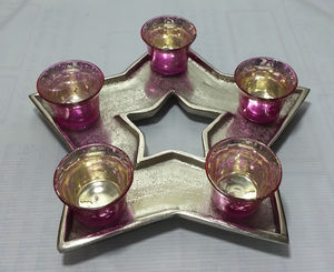 Bougeoir décoratif avec divers bougeoirs dans différents designs Centre Table Décoration Accent - Product Image 3