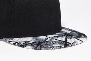 Gorras de malla lisas de 5 paneles de alta calidad personalizadas al por mayor gorras Snapback de ala plana con logotipo de parche sombreros para hombres - Product Image 4