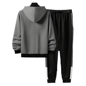 Dernier modèle de survêtement pour hommes Ensemble décontracté personnalisé Survêtement à coupe ample à la mode Ensemble de survêtements pour hommes de plein air - Product Image 2