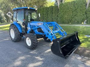 Tractor Agrícola Compacto LS MT225E de 35HP 2WD, Motor Diésel, Bomba, Caja de Cambios, Alta Productividad, Equipo Agrícola - Product Image 2