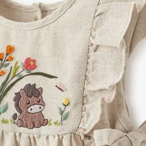 Vestido de lino suave bordado a mano para niñas, estilo informal para el primer cumpleaños de niños pequeños, OEM hecho en Vietnam - Product Image 2