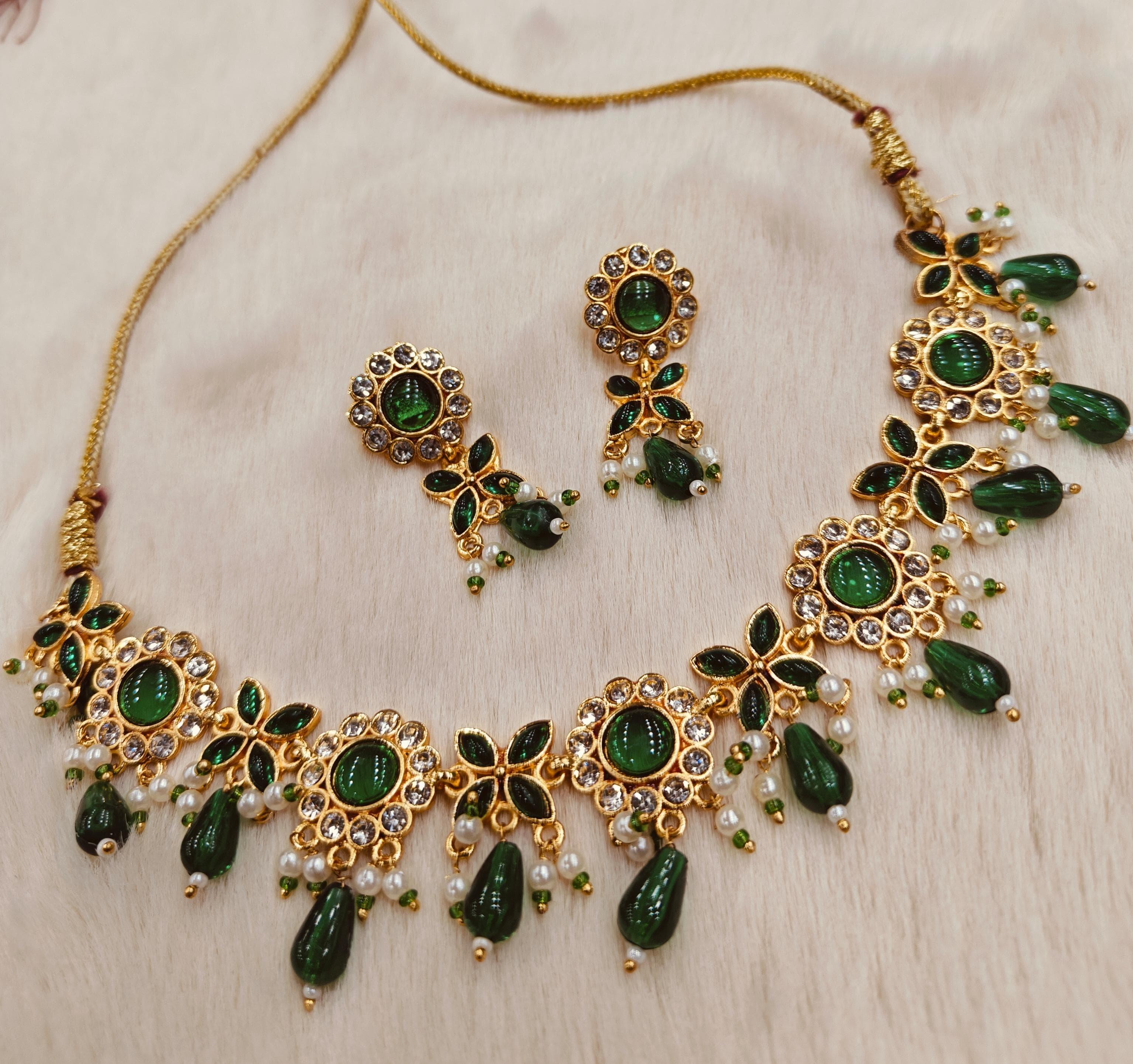 สีเขียว