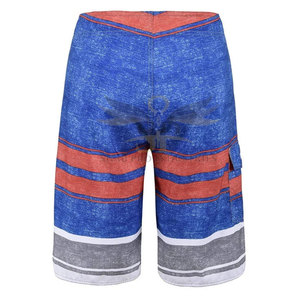 Short à sublimation avec logo imprimé sur mesure pour taille adulte, Shorts à sublimation fabriqués au Pakistan pour hommes - Product Image 3