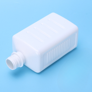 Logotipo personalizado Color 500ml Botella de PET blanca opaca Embalaje ecológico para desinfectante de manos Cosméticos Gel de ducha Champú - Product Image 1