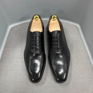 Chaussures habillées en cuir pour hommes, style classique, plusieurs couleurs disponibles (noir, marron, bleu) – Vente en gros pour le marché mondial - Product Image 2