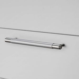 Tirador de metal para puertas de armarios de cocina con acabado duradero para las necesidades de estilo de decoración del hogar moderno - Product Image 1