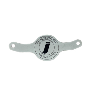 Placa frontal central Lambretta C con insignia serigrafiada y marco para matrícula de motocicleta - Product Image 1