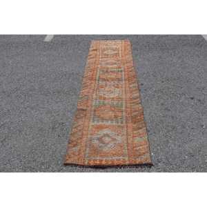 พรมวินเทจลายดอกไม้สีส้ม ขนาด 2.3x7.7 ฟุต ทำจากขนแกะตุรกี - Product Image 1