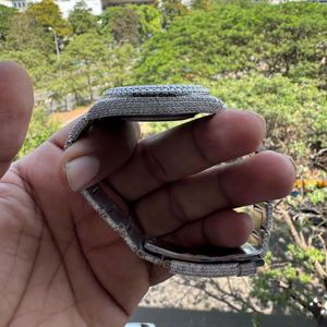 Reloj Hip Hop para Hombre, Chapado en Oro Blanco con Incrustaciones de Diamantes Moissanite, Modelo Squire de Lujo, Venta al Por Mayor - Product Image 1