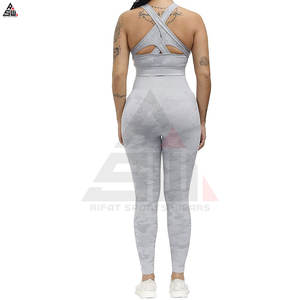 Conjunto Deportivo de 2 Piezas para Mujer, Talla Grande, Cintura Alta, Levanta Glúteos, Diseño de Malla Transpirable, Color Sólido - Product Image 2