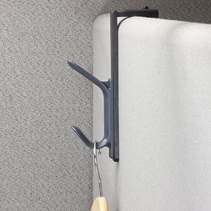 ตะขอแขวนเสื้อคู่แบบปรับได้สำหรับแผงลูกบาศก์ประกอบด้วยตะขอพลาสติกสำหรับเสื้อคลุมผ้าพันคอกระเป๋าผ้าเช็ดตัวกุญแจหมวก - Product Image 6