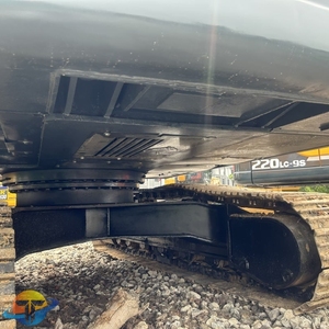 Excavadora Hyundai 220LC-9C Usada de Alta Calidad, Modelo 2022, 720 Horas, Buen Estado - Product Image 2