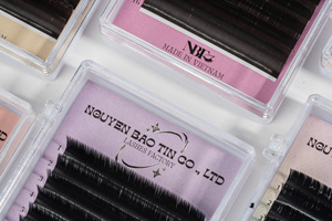 Khối Lượng Thường Xuyên Hàn Quốc Pbt Sợi Chồn Lông Mi Mở Rộng Bán Buôn C Curl Lông Mi Mở Rộng Nguồn Cung Cấp Với Logo Cá Nhân - Product Image 6