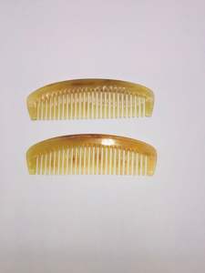 CUERNO CALIDAD PRODUCTOS POPULARES PEINES DE CABELLO DE CUERNO DE BUFALO Peines con asa en La India con el mejor precio por Natural Creations Inc - Product Image 2