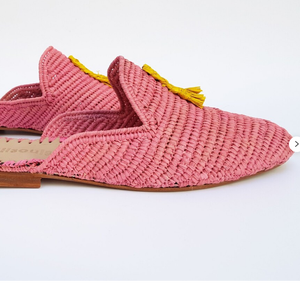Raffia รองเท้าแตะแฮนด์เมดสีชมพูฤดูร้อนรองเท้าแตะ Raffia ปรับแต่งตามหลักมอโรแคนธรรมชาติโลฟเฟอร์ - Product Image 1