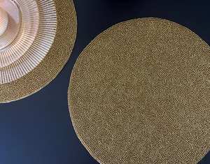 Salvamanteles con Cuentas Hecho a Mano, Decoración de Lujo para Comedor, Diseño Personalizado, Duradero, Antideslizante, Pieza Única, Regalo de Inauguración de Casa - Product Image 3