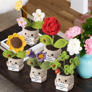 Adornos de Muñeca Tejidos a Mano con Lana de Girasol, Flores de Simulación de Ramo Tejido en Maceta, Estimulan el Interés por el Tejido - Product Image 2