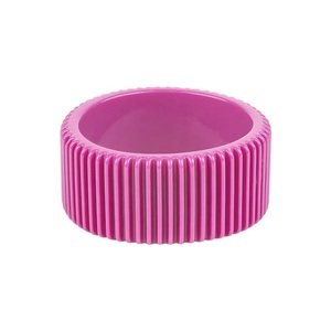 Nouveaux Bracelets Fantaisie en Céramique Rose Côtelée Tendance – Design Élégant et Premium Unisexe – Mignons Bracelets de Mode – Cadeau d'Anniversaire pour Femme - Product Image 1