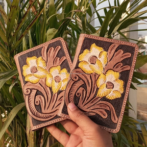 Cartera de mujer de cuero tallado a mano, cartera única con estampado de flores, tarjetero, accesorios para pasaporte, novedad - Product Image 2