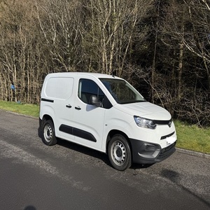 TOYOTA PROACE CITY 2022 USADO, Volante a la Izquierda/Derecha - Product Image 1