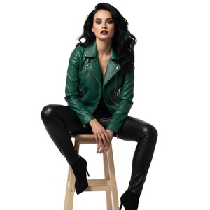 Veste de moto en cuir vert pour femme, équipement de voyage, vente en gros personnalisée, prix d'usine, style motard authentique, manteau tendance pour femmes - Product Image 1