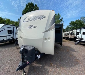 Autocaravana Keystone RV Cougar X-Lite 21RBS usada del 2017, lista para vender. - Product Image 1