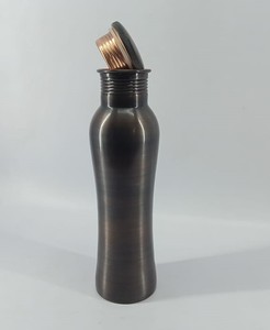 Botella de agua de colección de cocina de cobre ecológica nueva y elegante, el mejor recipiente para beber para después del ejercicio deportivo con tapa con logotipo personalizado - Product Image 5