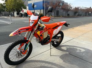 NUEVA Motocicleta 2025 350 EXC-F Champion Edition Naranja, Alto Rendimiento, Lista para Envío Mundial, Avanzada - Product Image 2