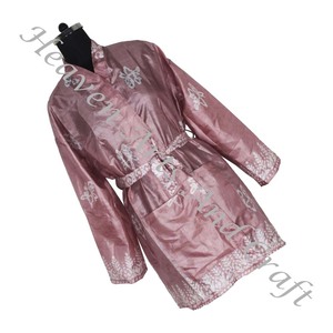 KS012 Kimono bohemio de seda Vintage Sari corto bohemio gitano reciclado Sari seda Vintage Sari Kimono batas cortas vestido de mujer ropa de dormir - Product Image 5