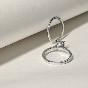 925 argent de qualité supérieure taille coussin bague en diamant personnalisé 14k or blanc bague en diamant bague de mariage en diamant pour les femmes - Product Image 6