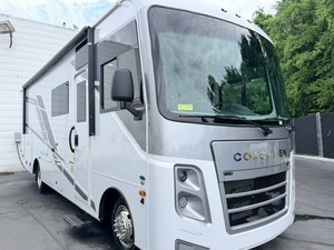 Meilleure Vente : Caravane de Voyage Moderne 2027 Coachmen Pursuit 29SS à Vendre, Prête à être Expédiée - Product Image 1