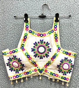 Blusa de moda Colorido Multihilo Trabajo Espejo real Trabajo Fancy Back Kodi Latkan-Tejido para bodas Sin mangas adjuntas - Product Image 1