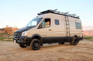 Camping-car de luxe, fourgon aménagé, RV, Wohnmobil, Campervan. - Product Image 3