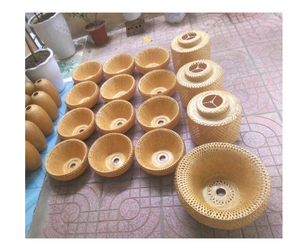 Lámpara de bambú natural a granel Lámpara de bambú hecha a mano Colgante de techo para el encanto del hogar y la belleza al aire libre, ofertas al por mayor listas para vender - Product Image 2