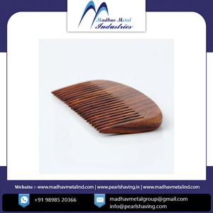 Peigne à barbe en bois massif du fournisseur de confiance Peigne à poux de style classique de haute qualité à bas prix pour un usage domestique - Product Image 2