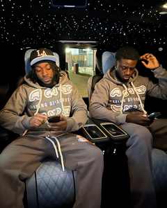 Dongguan Custom Sweatsuit Chándal Sudaderas Impreso Bordado logo Hombres Full Zip up Hoodie and Jogger Set - Product Image 5