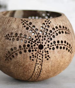 Lámpara de cáscara de coco estampada hecha a mano, iluminación natural ecológica, regalo artesanal, portavelas de cáscara de coco - Product Image 5