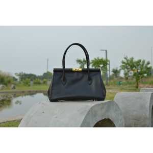 Anwar Enterprises cuero genuino de alta calidad estilo formal resistente al agua para uso diario fabricación de dulces al por mayor - Product Image 4