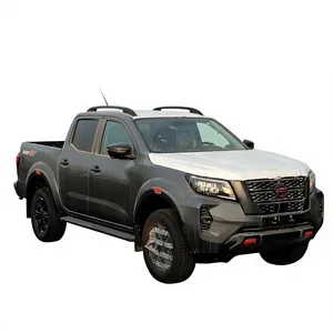 Nuovissimo Nissan Navara PRO 4X 4 porte 2025, cambio automatico, diesel, potenza 100-199 CV - Product Image 1