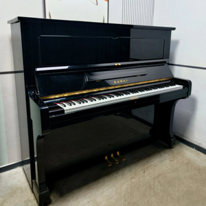 KAWAI BL61 Japan Used Upright Piano Professional Acoustic Piano 132cm Large Size Piano Excellent Sound Quality - Product Image 1