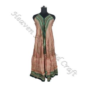 SD017 Saree / Sari / Shari indien et pakistanais vêtements de l'Inde Hippy Boho dernier traditionnel long col en v indien Vintage Sari - Product Image 1