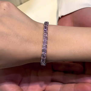 Brazalete de Plata Hallmark con Diamantes Americanos Cuadrados Color Lavanda, Elegante Brazalete con Diamantes Cuadrados Color Lavanda - Product Image 1