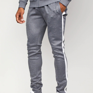 Survêtements de sport personnalisés à logo par sublimation, coupe ajustée, séchage rapide, pour la gym et le fitness, collection 2026 – Vente en gros - Product Image 2