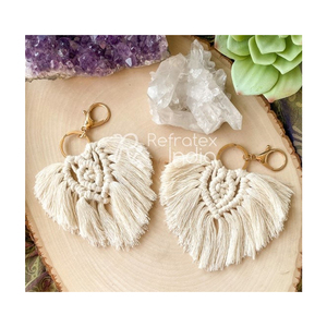 Porte-clés en coton fait à la main, macramé, accessoire de qualité supérieure - Product Image 1