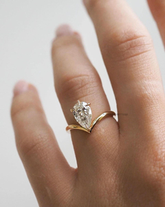 1.50 Ct Allongé Unique Poire Coupe Moissanite Bague De Fiançailles pour Femmes En Forme De Poire Solitaire D Couleur VVS1 Bague En Diamant pour Femmes - Product Image 4