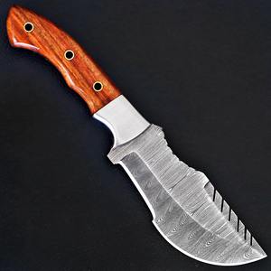 Couteau de chasse artisanal en acier Damas, lame en acier inoxydable de qualité avec manche en bois de rose pour le camping, personnalisable, support OEM - Product Image 3