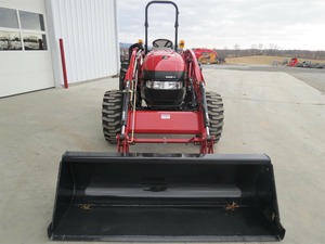 Tractor Compacto Case IH Farmall 45C, Equipo Agrícola de Uso Pesado con PTO, Elevador Hidráulico y Motor Duradero para Agricultura - Product Image 2