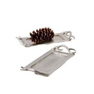 Plateau de service en aluminium fini or Plateau de qualité supérieure fait à la main Classique Élégant Vente en gros Nouveau plateau de service en métal fantaisie - Product Image 2